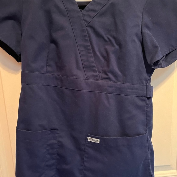 Grey’s Anatomy by Barco Indigo XS Riley Set. Mock wrap V-Neck Scrubs Top & Pants - Picture 7 of 12